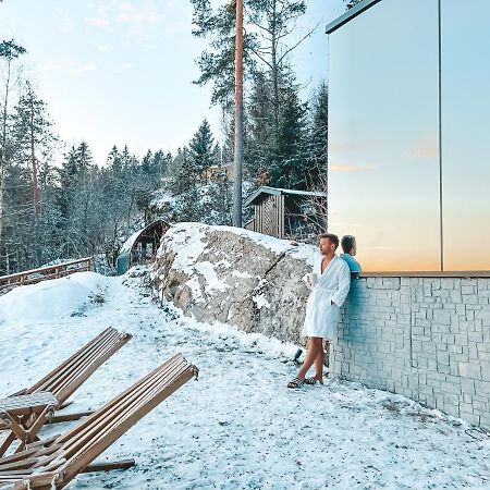 The Wonderinn Mirrored Glass Cabin - Wonderinn Delta Hektner المظهر الخارجي الصورة